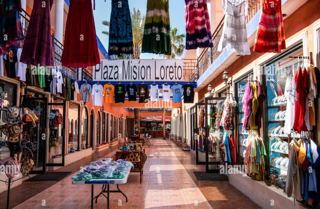 Destinasi Belanja Terbaik di Plaza Loreto, Meksiko